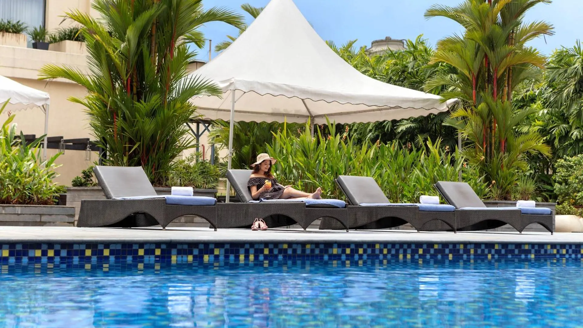 Courtyard By Marriott Kochi Airport Hotel Nedumbassery